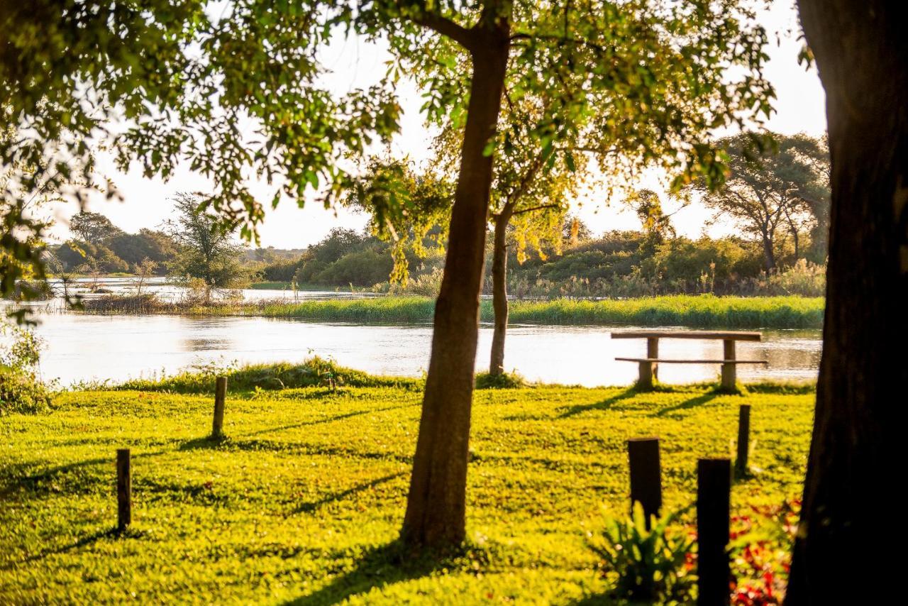 Zambezi Mubala Campsite Katima Mulilo Luaran gambar